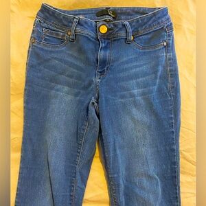 Pull on skinny jeans/jeggings